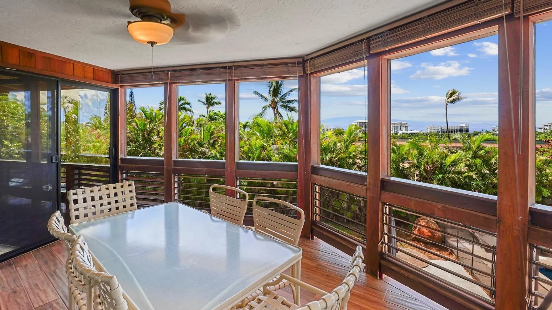 Casa de Férias Holomakani Retreat, Your Ohana Lahaina